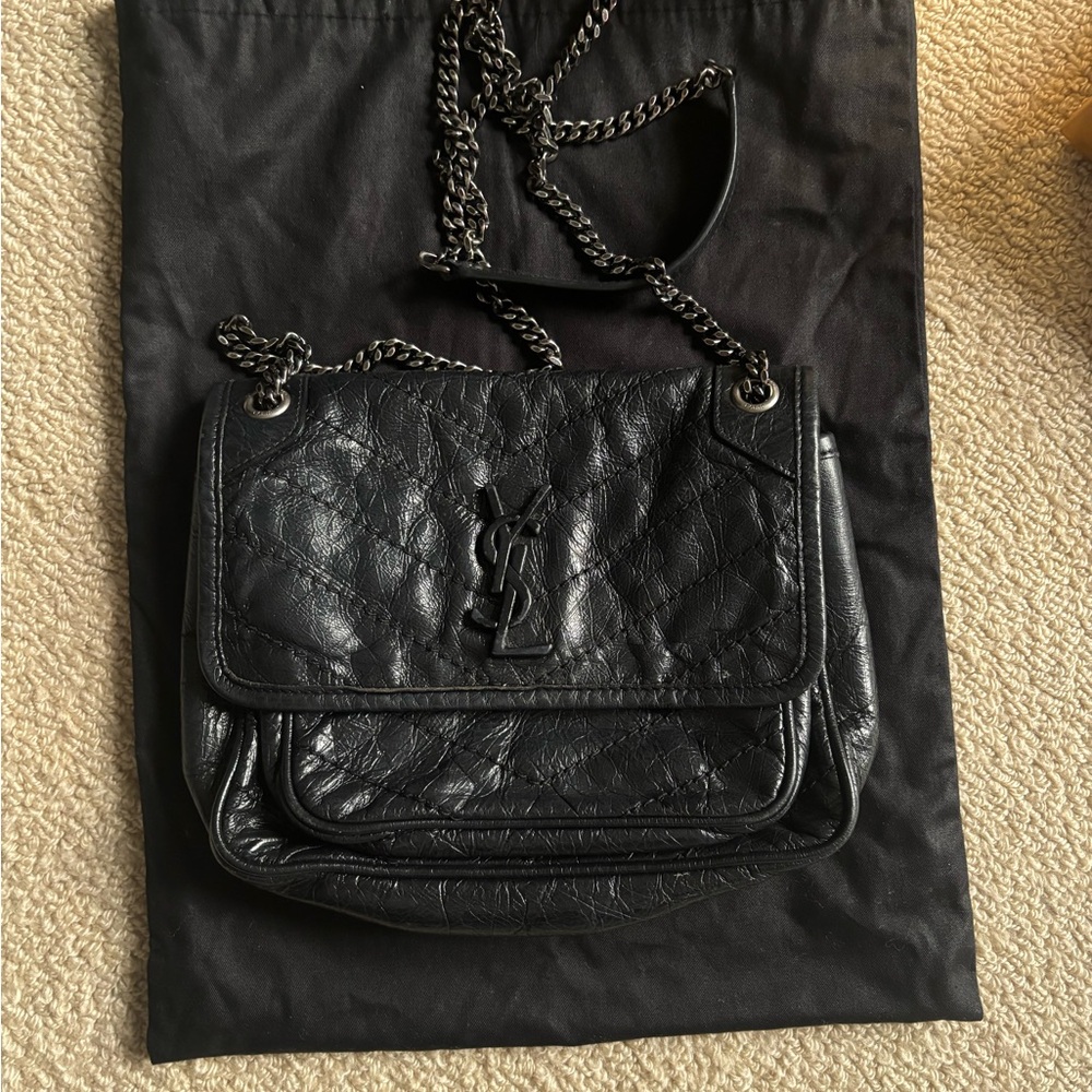 Yves Saint Laurent Black Leather Shoulder Bag